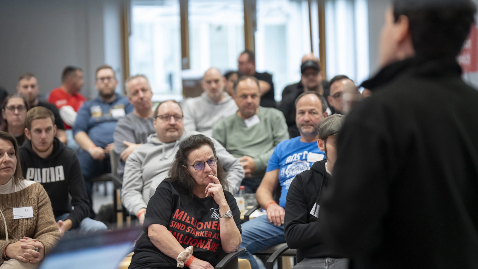 Vom 7. bis 9. November 2025 trafen sich engagierte Kolleginnen und Kollegen der IG Metall Mittelhessen in der ver.di-Bildungsstätte Gladenbach, um gemeinsam die Zukunft zu gestalten.