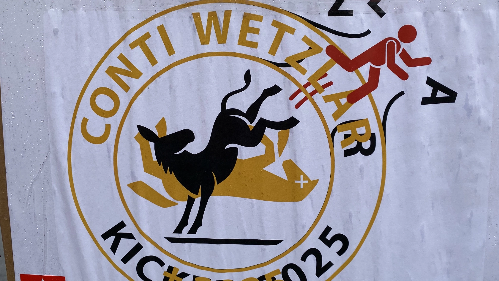 Kolleginnen und Kollegen von Continental demonstrieren in Wetzlar