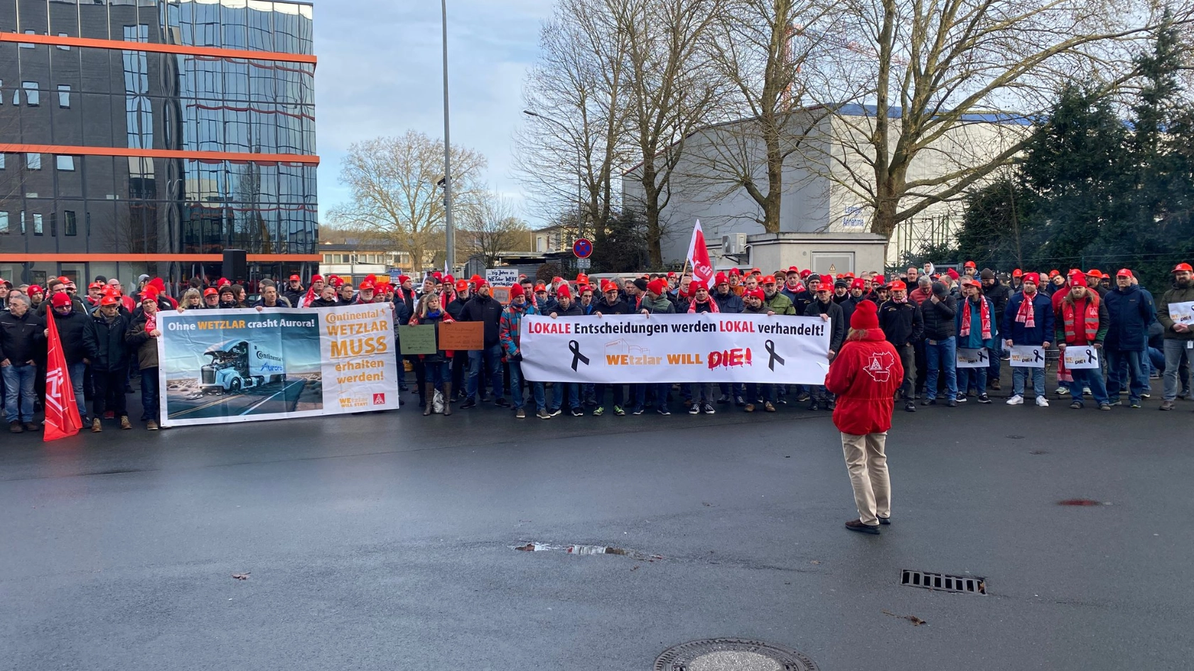 Demonstration bei Continental in Wetzlar