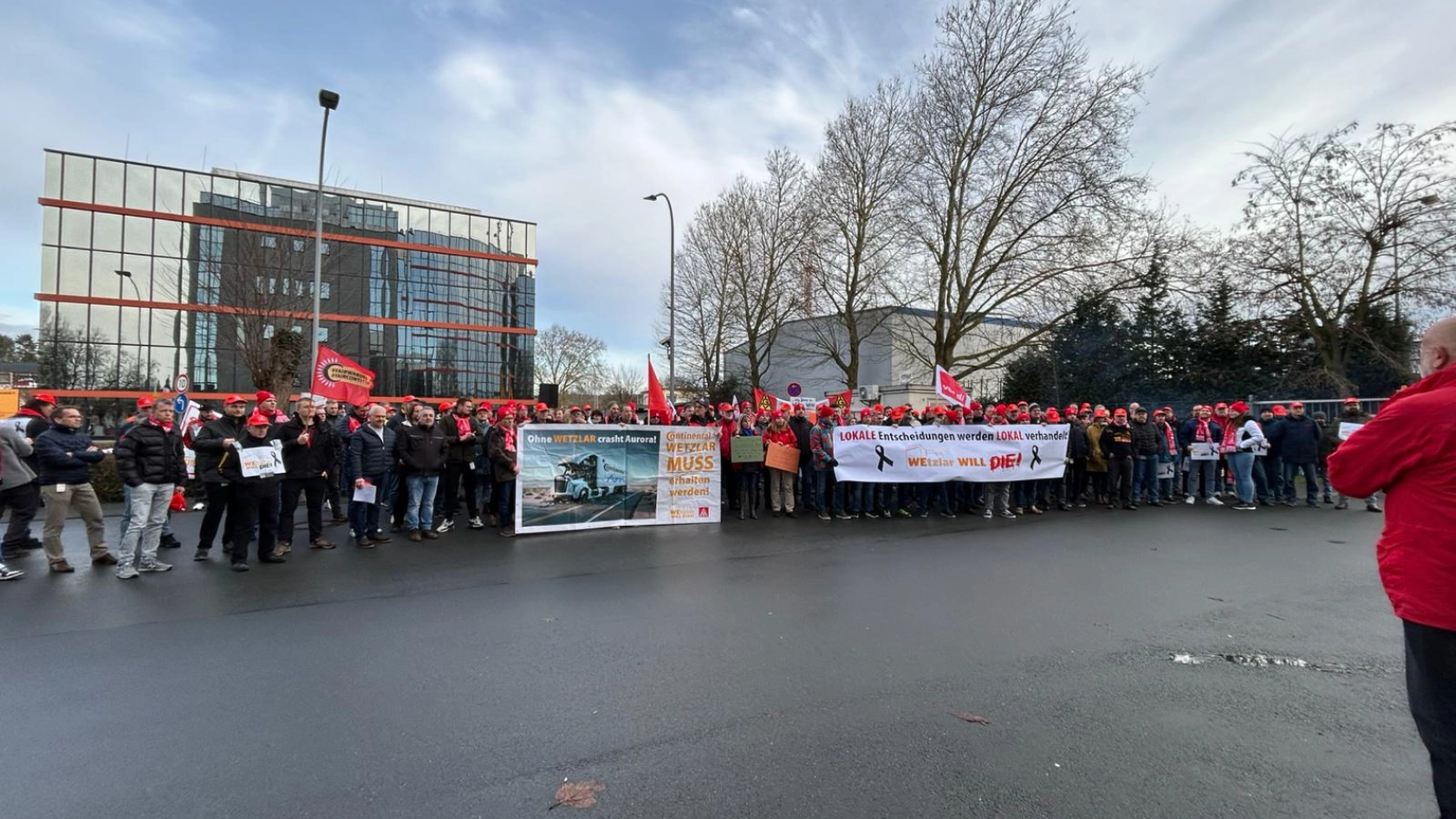 Demonstration bei Continental in Wetzlar