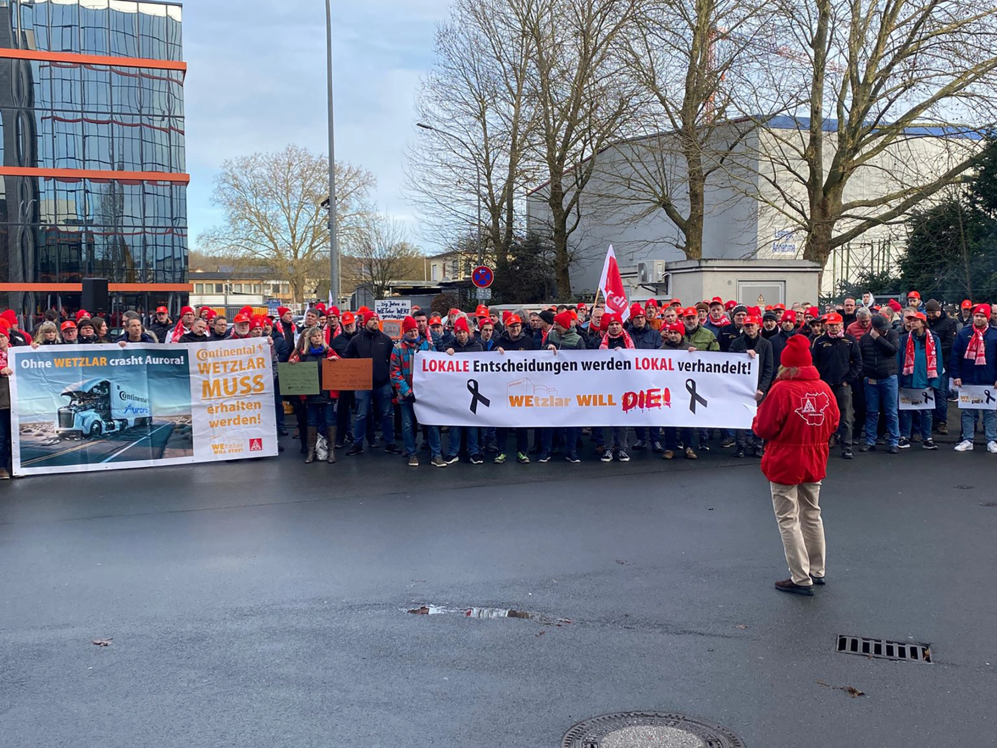 Demonstration bei Continental in Wetzlar